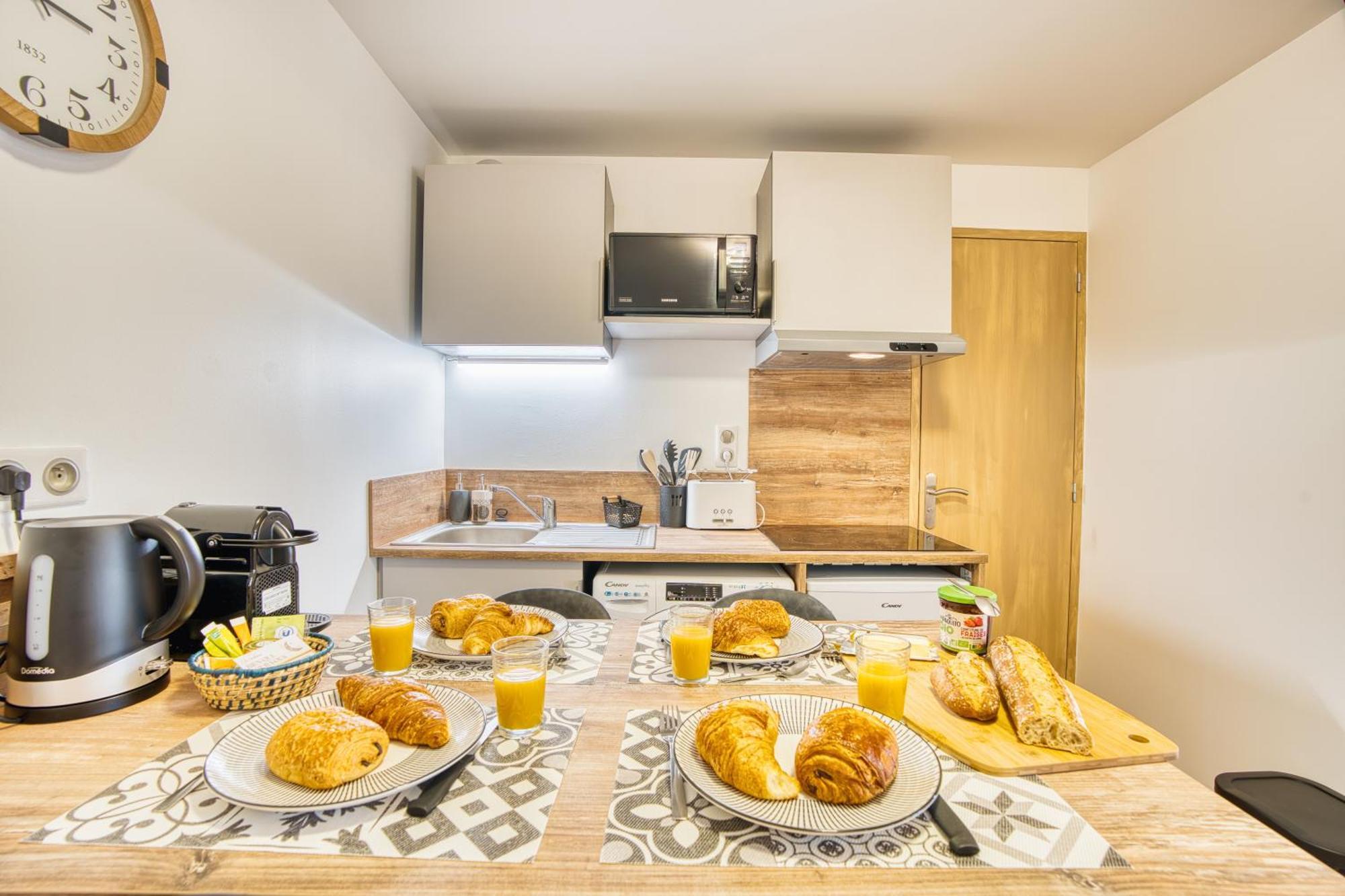 Les Hourtous Netflix Wi-Fi Fibre Terasse 4 Pers Apartment Banassac Exterior photo