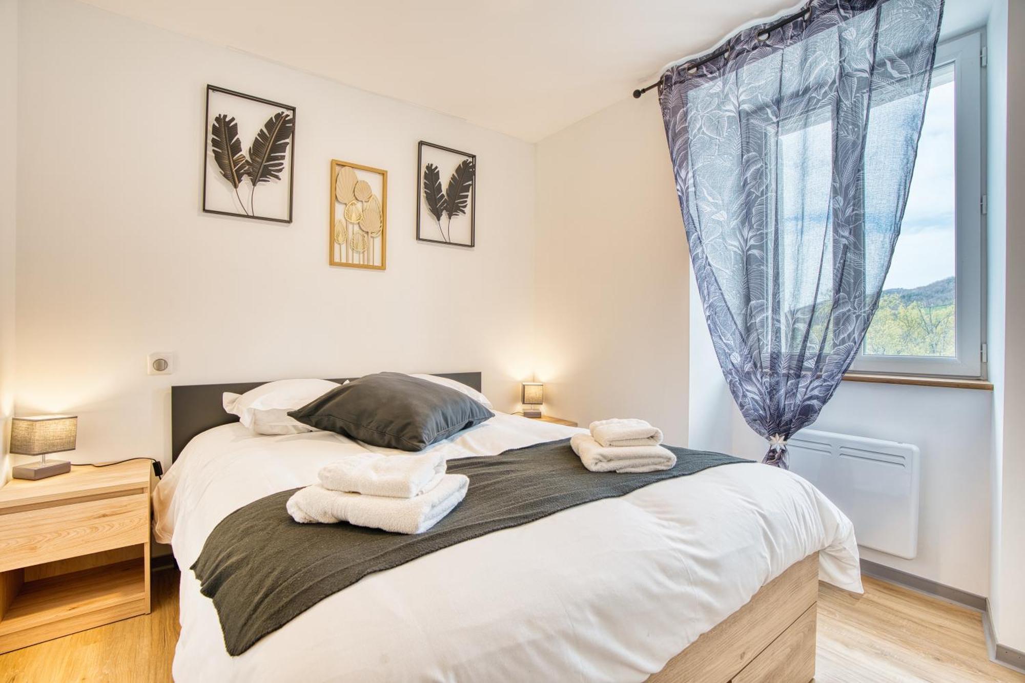 Les Hourtous Netflix Wi-Fi Fibre Terasse 4 Pers Apartment Banassac Exterior photo